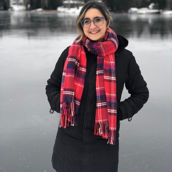 Meet your Posher, Sandra - Picture 2 of 2